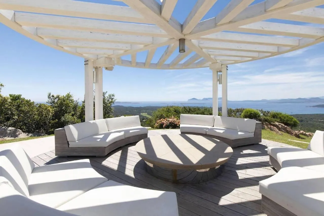 Villa Desiree Vista Mare Porto Cervo 0*,